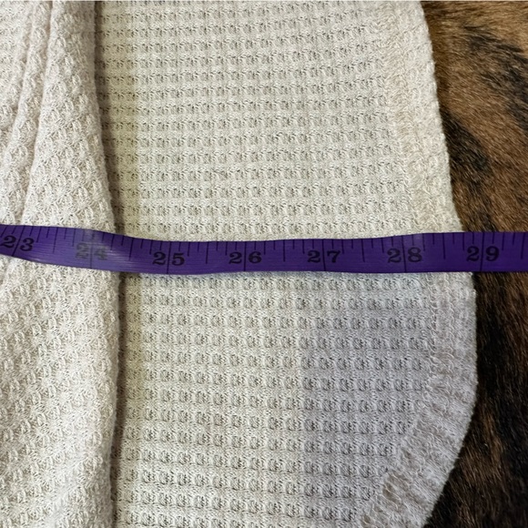 Iwollence size xl off white waffle knit button down long sleeve shirt with tie. - Picture 5 of 6